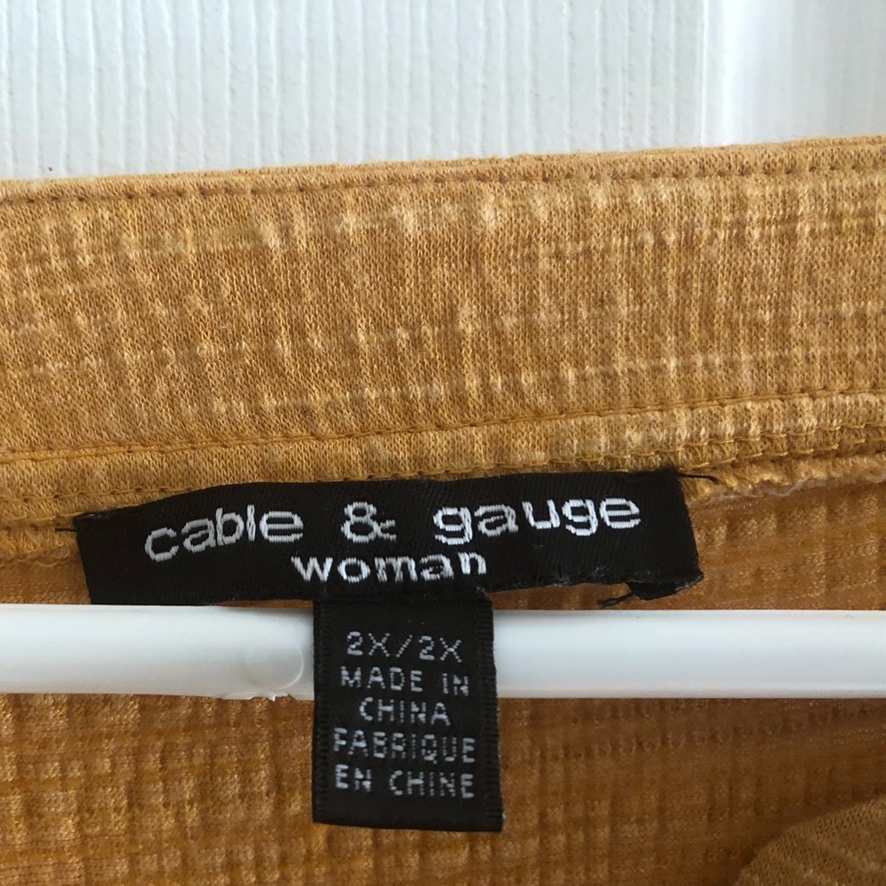 Cable & Gauge Blouse - Picture 3 of 5